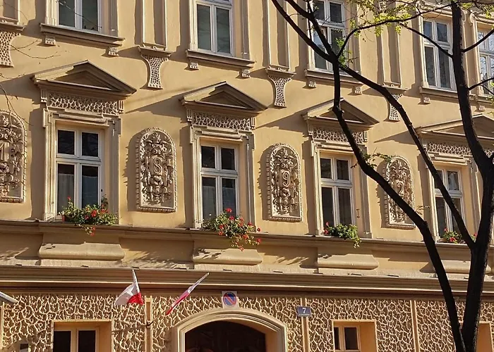 Homely 'S Old Town
